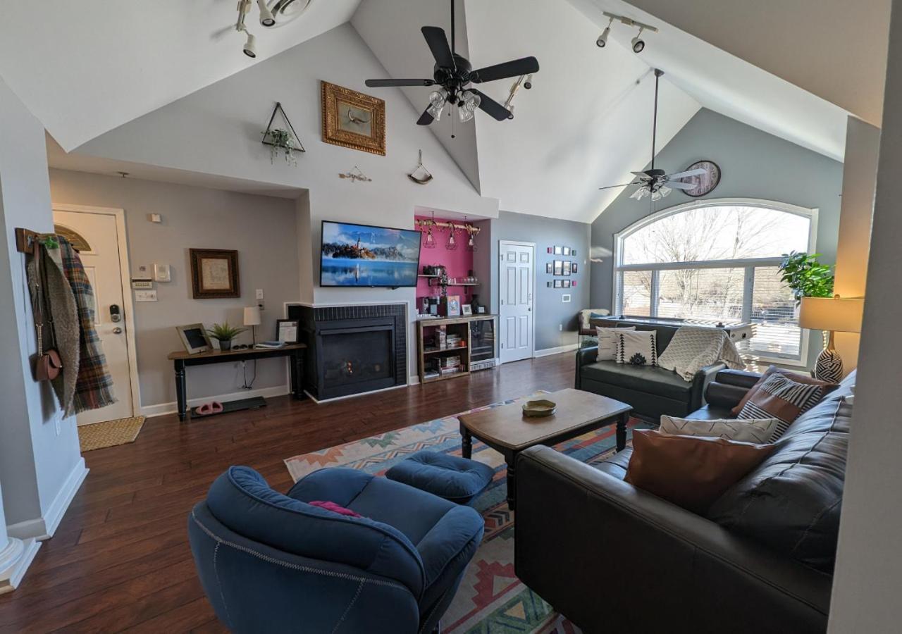 Relaxing Condo On The River - New Air Hockey Table Pigeon Forge Bagian luar foto